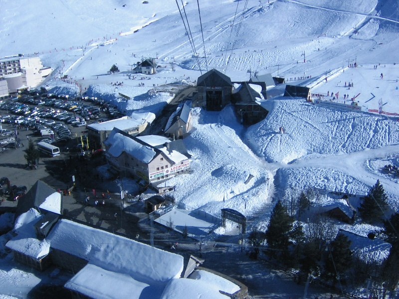 [The Cable Lift from La Mongie]